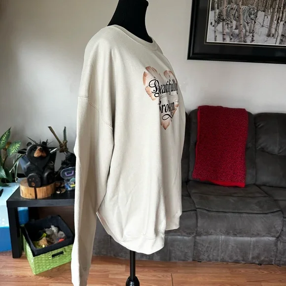 Golden Beautifully Broken Heart Graphic Sweatshirt. PTP 27 - Picture 7 of 8